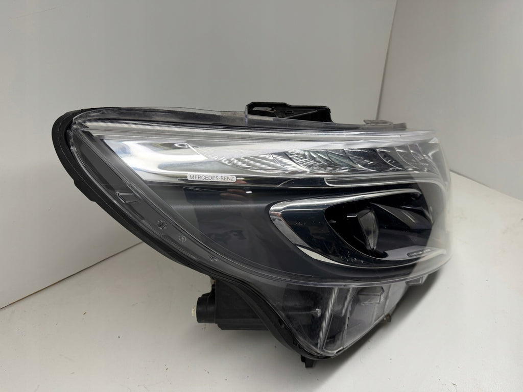 Frontscheinwerfer Mercedes-Benz Vito W447 A4479069800 LED Rechts Headlight SCH8204912424yu