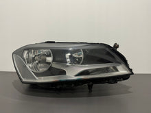 Laden Sie das Bild in den Galerie-Viewer, Frontscheinwerfer VW Passat B7 3AB941006 Rechts Scheinwerfer Headlight