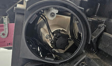 Laden Sie das Bild in den Galerie-Viewer, Frontscheinwerfer Mercedes-Benz W246 Rechts Scheinwerfer Headlight SCH3190508315gy