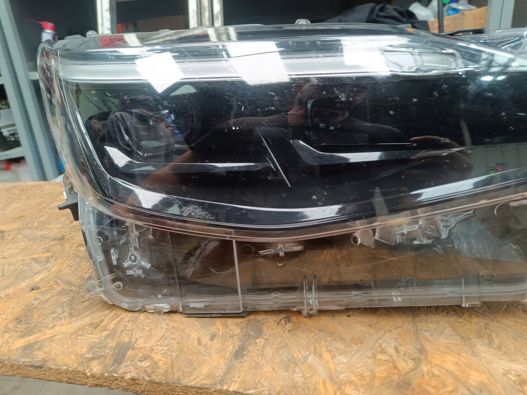 Frontscheinwerfer Toyota Yaris Cross LED FALSE Scheinwerfer Headlight SCH7506246542mf