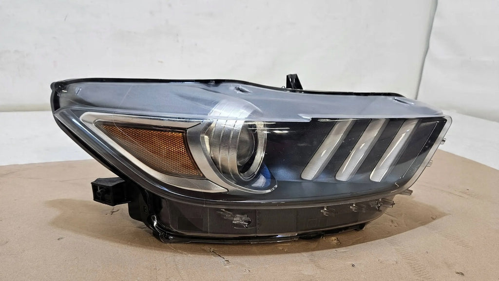 Frontscheinwerfer Ford VII FR3B-13005-B Rechts Scheinwerfer Headlight