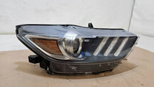 Laden Sie das Bild in den Galerie-Viewer, Frontscheinwerfer Ford VII FR3B-13005-B Rechts Scheinwerfer Headlight