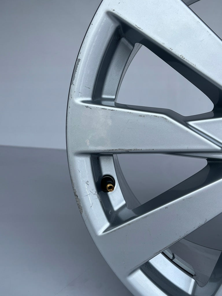 1x Alufelge 17 Zoll 7.5" 5x112 43ET Silber 8V0601025DE Audi A3 Rim Wheel FEL2916651744sd