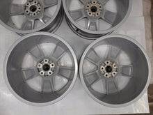 Laden Sie das Bild in den Galerie-Viewer, 4x Alufelge 19 Zoll 8.0" 5x112 45ET 89A601025B Audi E-Tron Rim Wheel FEL6329499678ga