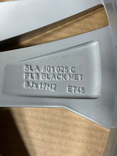 Load image into Gallery viewer, 1x Alufelge 19 Zoll 8.0" 5x112 45ET 5LA601025B Skoda Enyaq Rim Wheel FEL3336829682ze