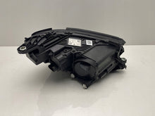 Laden Sie das Bild in den Galerie-Viewer, Frontscheinwerfer Mercedes-Benz W213 A2139067509 Links Scheinwerfer Headlight SCH2455165858wc