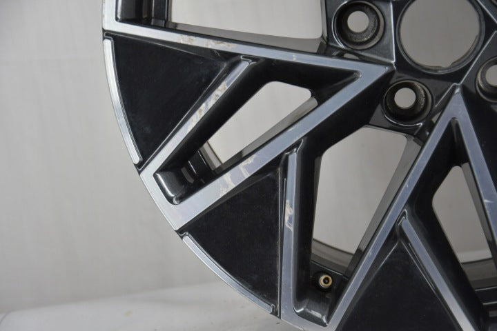 1x Alufelge 17 Zoll 7.0" 5x112 46ET Glanz 5E3601025BC Mg Rim Wheel FEL9103952837rp