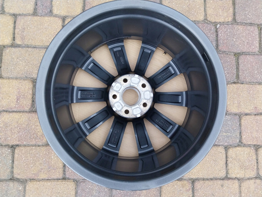 1x Alufelge 18 Zoll 8.0" 5x112 40ET Glanz Silber 8W0601025FJ Audi A4 Rim Wheel FEL2320467022ye