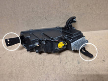 Laden Sie das Bild in den Galerie-Viewer, Frontscheinwerfer Dacia Spring 266052417R LED Links Scheinwerfer Headlight SCH9547618397vg