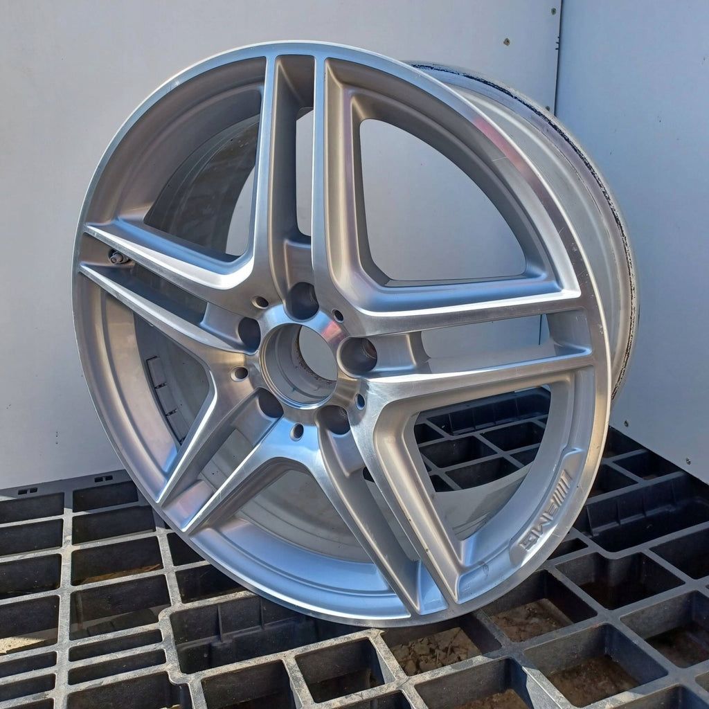 1x Alufelge 18 Zoll 2074011502 Mercedes-Benz C207 Rim Wheel FEL4408148882po