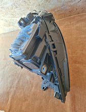 Laden Sie das Bild in den Galerie-Viewer, Frontscheinwerfer Mercedes-Benz W246 A2469066901 LED Links Headlight SCH7697747342no