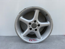 Laden Sie das Bild in den Galerie-Viewer, 1x Alufelge 17 Zoll 8.5" 5x120 41ET 1092608 BMW E46 E39 Rim Wheel FEL4676239826iq
