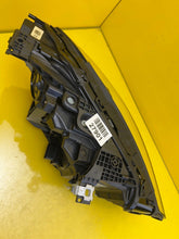 Laden Sie das Bild in den Galerie-Viewer, Frontscheinwerfer Mercedes-Benz Cla A1749064302 LED Links Scheinwerfer Headlight SCH2157913836fg