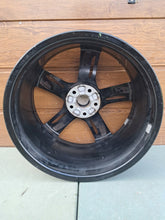 Load image into Gallery viewer, 1x Alufelge 19 Zoll 9.0" 5x112 52ET Glanz Schwarz 8S0601025T Audi Tt Rim Wheel FEL2839369636ne