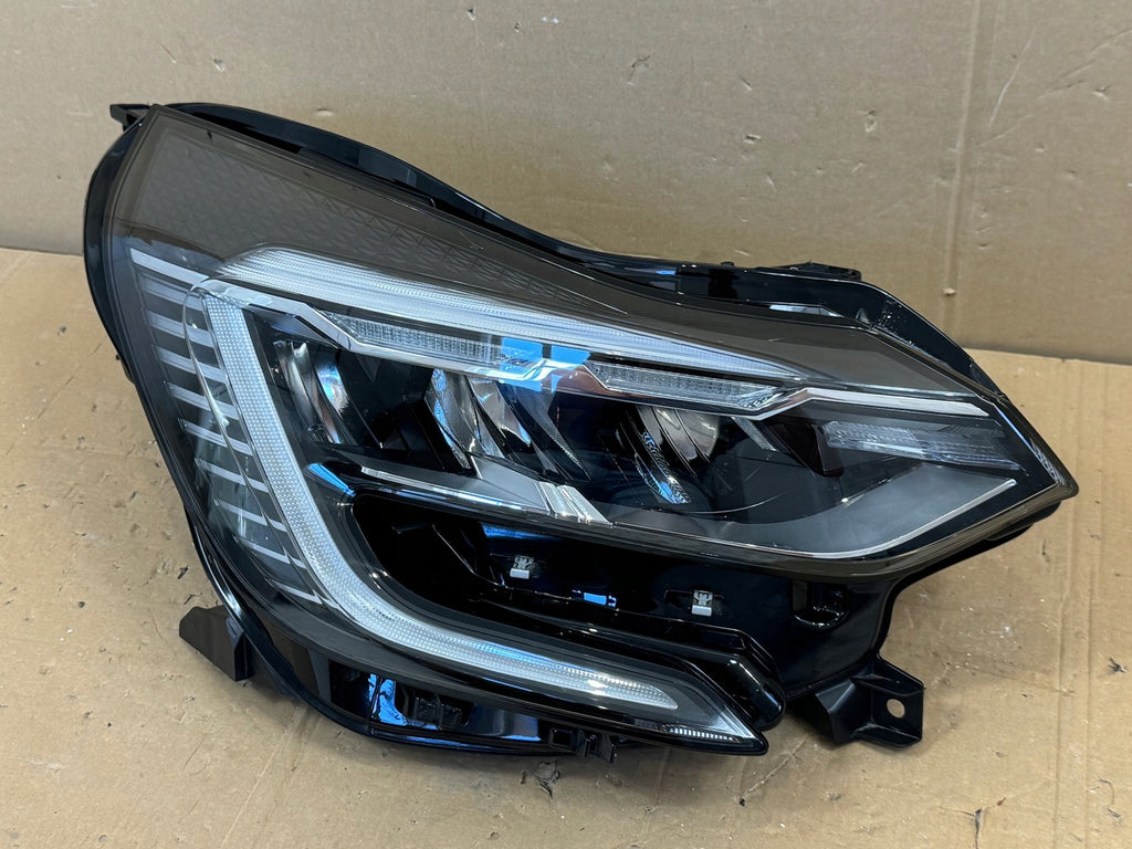 Frontscheinwerfer Renault Captur II 260104525R Full LED Rechts Headlight