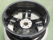 Laden Sie das Bild in den Galerie-Viewer, 1x Alufelge 18 Zoll 7.0&quot; 5x100 51ET Glanz Schwarz 6F0601025 Seat Rim Wheel