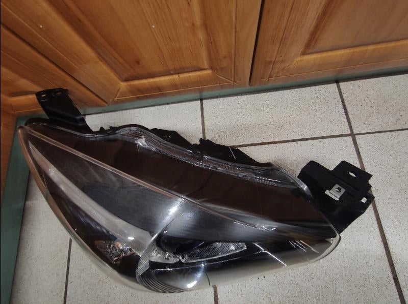 Frontscheinwerfer Mazda II LED Rechts Scheinwerfer Headlight SCH6912526319ih