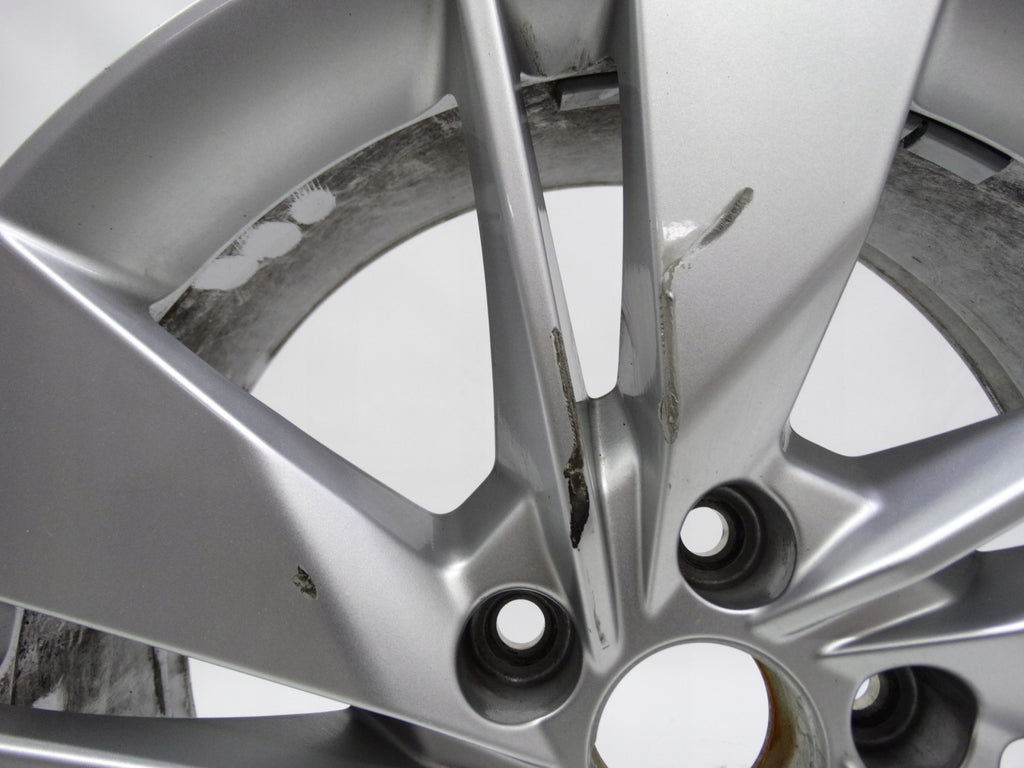 1x Alufelge 18 Zoll 7.0" 5x112 45ET Glanz Silber 81A601025 Audi Q2 Rim Wheel FEL2331826277nq