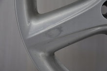 Load image into Gallery viewer, 1x Alufelge 17 Zoll 7.0" 5x114.3 45ET Glanz Silber 42611-1174 Toyota Rim Wheel FEL6379519051lx