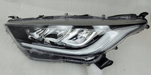 Laden Sie das Bild in den Galerie-Viewer, Frontscheinwerfer Toyota Yaris Full LED Links Scheinwerfer Headlight SCH2364011425le