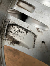 Load image into Gallery viewer, 1x Alufelge 17 Zoll 7.0" 5x108 42ET Glanz Silber 00515C10 Opel X Rim Wheel FEL3015341966ox