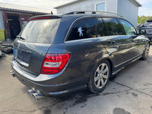 Load image into Gallery viewer, Motor Mercedes-Benz S204 646811 2.2 CDI 170PS 125kW 220TKm 2008 Hybrid Komplett