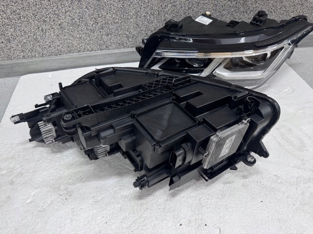 Frontscheinwerfer VW Tiguan 5NN941081D 5NN941082D Ein Satz Headlight SCH8741634042aj
