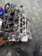 Laden Sie das Bild in den Galerie-Viewer, Motor Mazda PYFA 2.5 2017 Benzin Engine Unkomplett