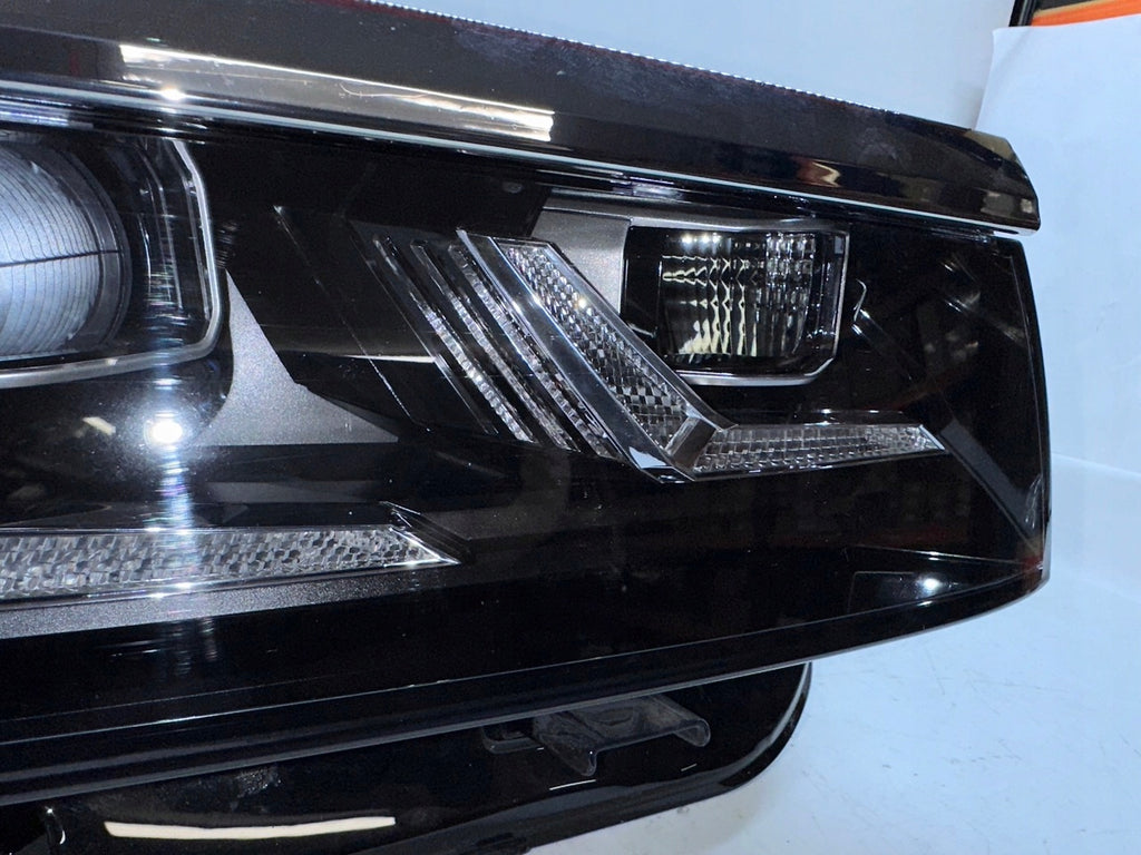 Frontscheinwerfer VW Touareg Cr7 761941081C 761941082C Full LED Ein Satz SCH3444137954tc