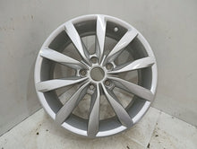 Load image into Gallery viewer, 1x Alufelge 17 Zoll 6.0" 5x112 48ET Glanz Silber 5G0601025K VW Golf Vii FEL9731149040ip