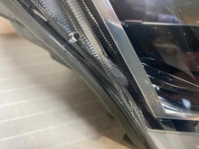 Laden Sie das Bild in den Galerie-Viewer, Frontscheinwerfer Skoda Superb III 3V1941016 Xenon Rechts Scheinwerfer Headlight SCH8537807140ql