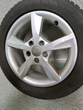 Load image into Gallery viewer, 1x Alufelge 16 Zoll 6.5&quot; 5x112 43ET Glanz Silber 8V5071496 Audi A3 Rim Wheel