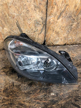 Load image into Gallery viewer, Frontscheinwerfer Mercedes-Benz W246 2468200261 Rechts Scheinwerfer Headlight