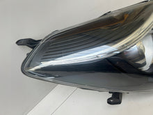 Load image into Gallery viewer, Frontscheinwerfer Toyota Yaris Rechts Scheinwerfer Headlight