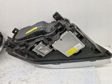 Laden Sie das Bild in den Galerie-Viewer, Frontscheinwerfer Volvo S80 II V70 31420013 31420014 Rechts oder Links