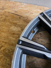 Laden Sie das Bild in den Galerie-Viewer, 1x Alufelge 20 Zoll 9.0" 5x112 35ET Glanz Graphit 8071996 BMW Mg Rim Wheel FEL1707731076gn