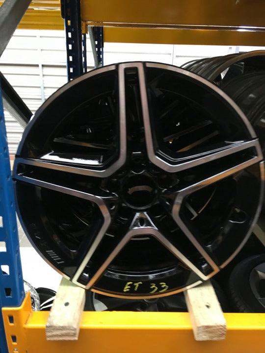 1x Alufelge 18 Zoll 7.5" 5x112 33ET Glanz Schwarz A1774013800 Mercedes-Benz Amg FEL3958294214wp