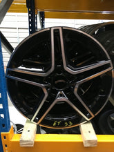 Laden Sie das Bild in den Galerie-Viewer, 1x Alufelge 18 Zoll 7.5" 5x112 33ET Glanz Schwarz A1774013800 Mercedes-Benz Amg FEL3958294214wp