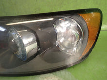 Load image into Gallery viewer, Frontscheinwerfer Volvo S40 II 31213378 Xenon Ein Stück (Rechts oder Links) SCH4256252709im