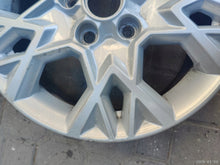 Load image into Gallery viewer, 1x Alufelge 16 Zoll 6.5" 5x114.3 50ET Glanz Silber 52910-J7AA0 Kia I Rim Wheel FEL2218972318wy