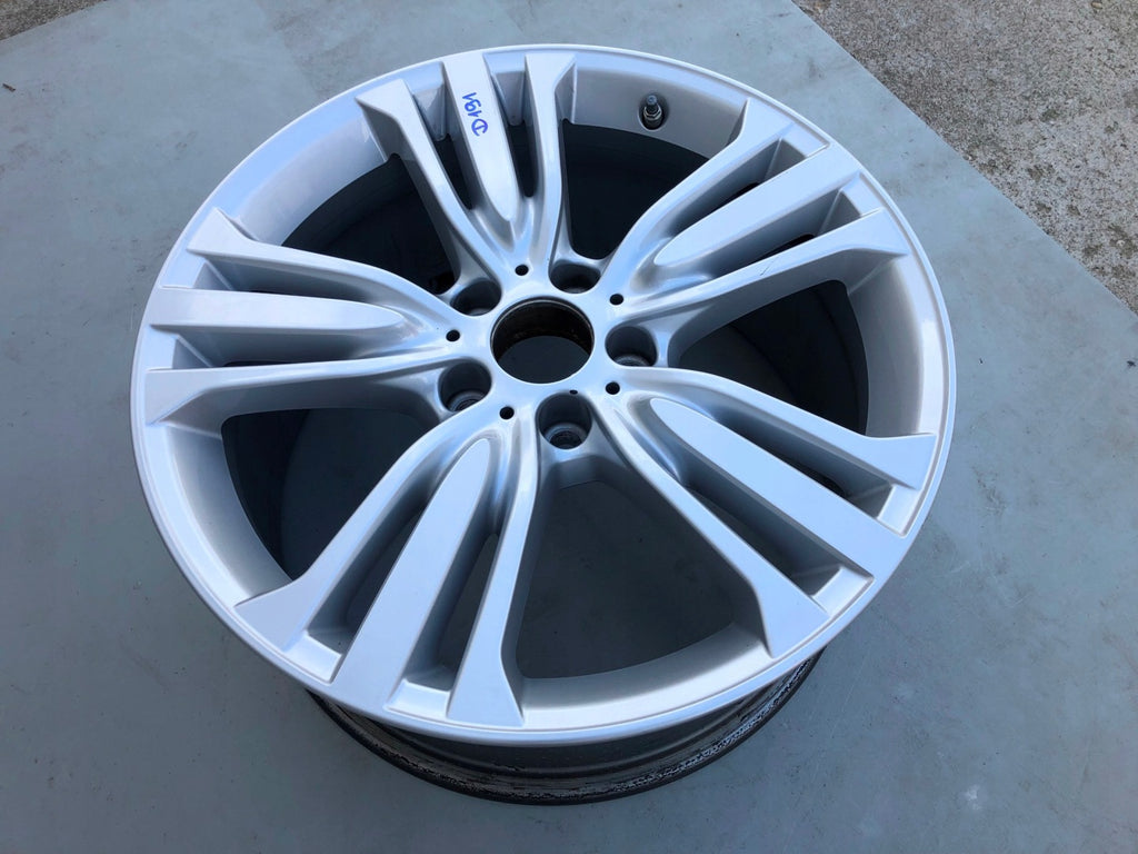 1x Alufelge 19 Zoll 9.0" 5x120 48ET 6876768 BMW F15 Rim Wheel FEL2796913526rj