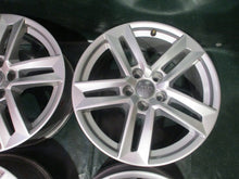 Laden Sie das Bild in den Galerie-Viewer, 4x Alufelge 17 Zoll 7.0" 5x112 42ET 8W0601025P Audi Rim Wheel FEL9225137006gf