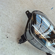 Load image into Gallery viewer, Frontscheinwerfer Renault Kadjar 260608385R Full LED Rechts oder Links SCH8366973664wd