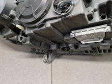 Laden Sie das Bild in den Galerie-Viewer, Frontscheinwerfer Citroën C5 9689037880 Xenon Links Scheinwerfer Headlight