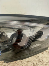 Load image into Gallery viewer, Frontscheinwerfer Mercedes-Benz Gle A1679065806 LED Rechts Headlight SCH8410555063rr