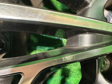 Load image into Gallery viewer, 1x Alufelge 18 Zoll 7.0&quot; 5x114.3 51ET 52910-D7320 Hyundai Tucson Rim Wheel