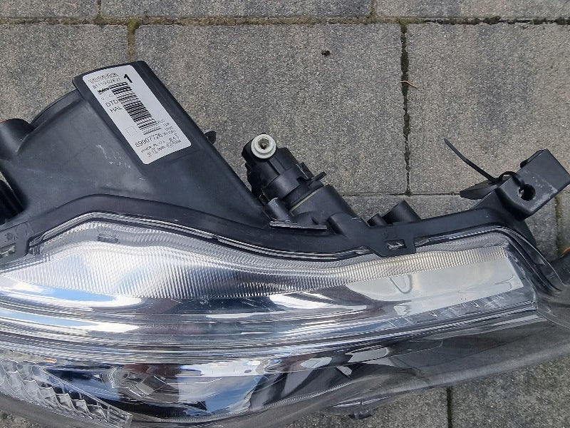 Frontscheinwerfer Toyota Auris 89907726 Rechts Scheinwerfer Headlight SCH5034601760gc