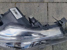 Load image into Gallery viewer, Frontscheinwerfer Toyota Auris 89907726 Rechts Scheinwerfer Headlight SCH5034601760gc
