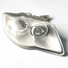 Laden Sie das Bild in den Galerie-Viewer, Frontscheinwerfer VW Touareg 7L6941032A Halogen Rechts Scheinwerfer Headlight