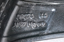 Laden Sie das Bild in den Galerie-Viewer, 1x Alufelge 17 Zoll 7.0&quot; 4x100 44ET Glanz Schwarz OP074K4 Opel Corsa Rim Wheel